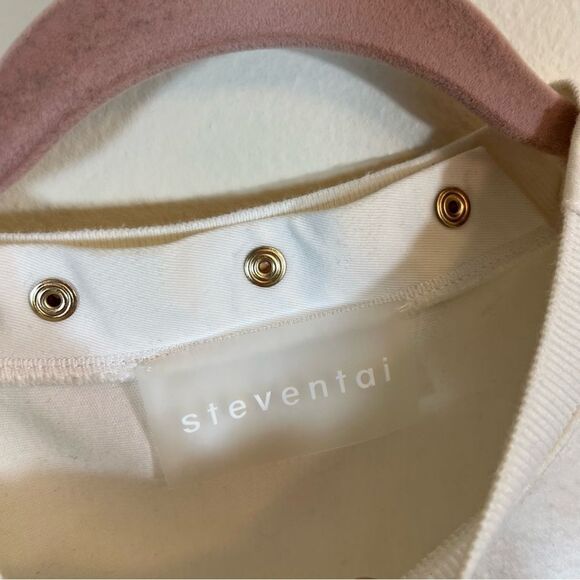 ✨ Steventai Women’s White Fleece Top Medium - Picture 6 of 12